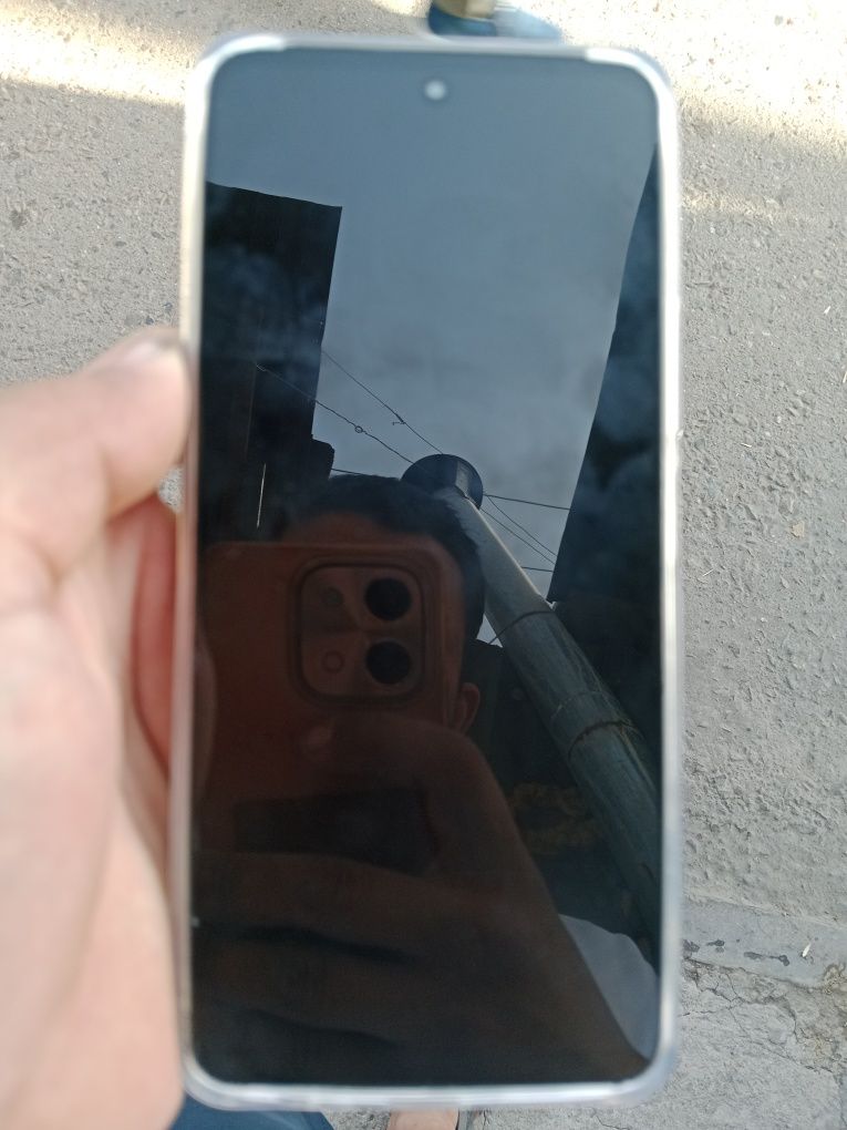Vivo Y28 128 паметь 8+8 оперативка
