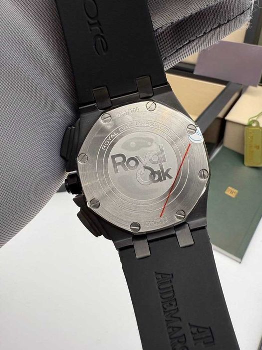 audemars piguet offshore черно бяло