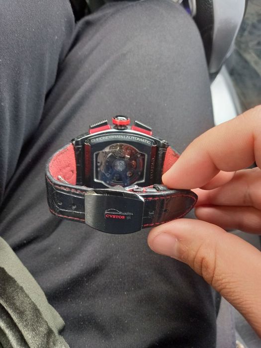 Часы CVSTOS оригинальные