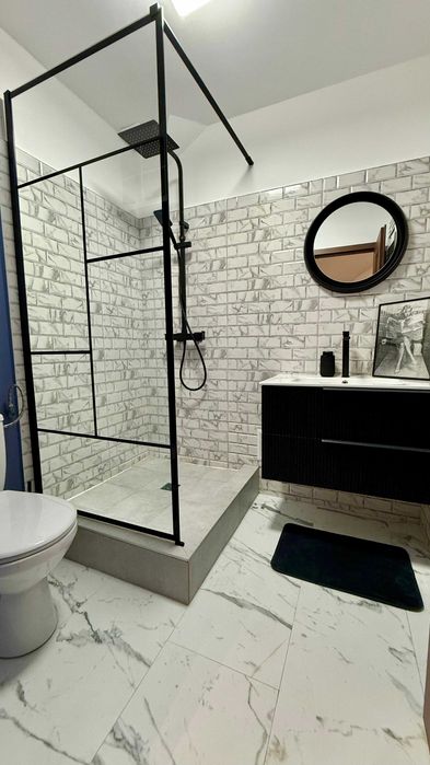 Inchiriez apartament