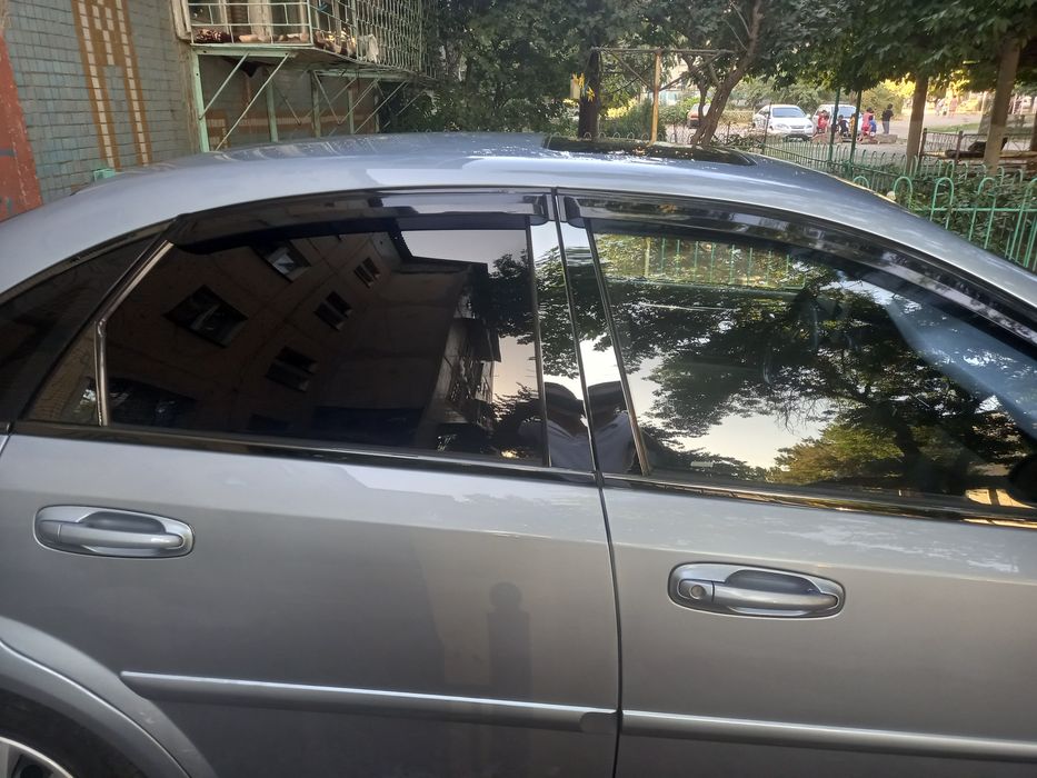 Lachetti Chevrolet  2013 года выпуска двигатель объемом 1.6