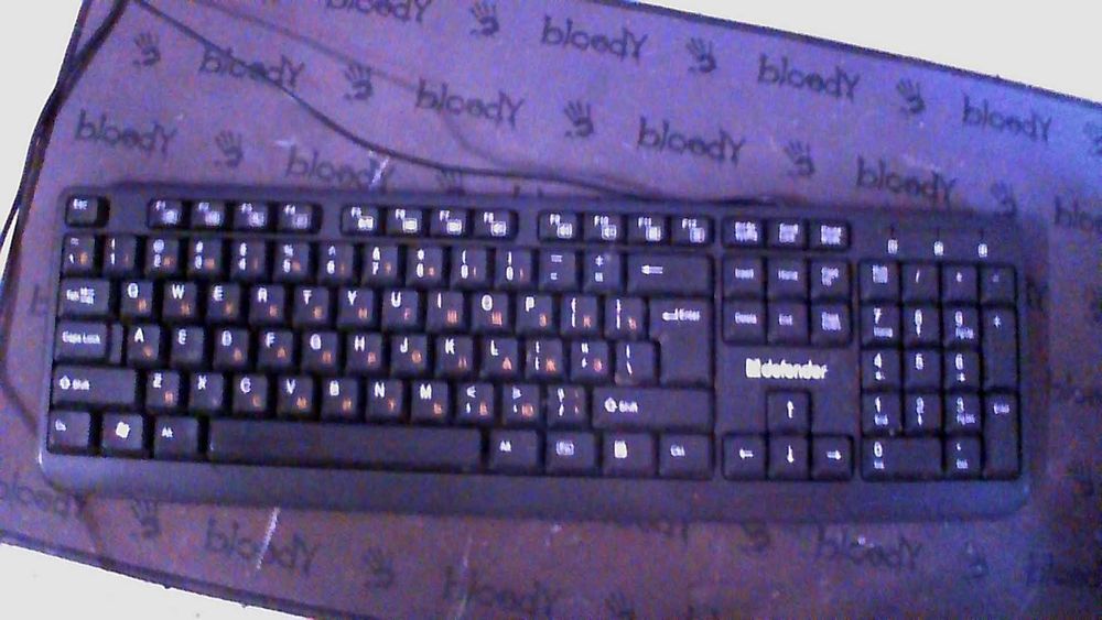 Клавиатура Defender KB-220 — отличное состояние!