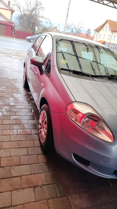 Vând fiat grande punto