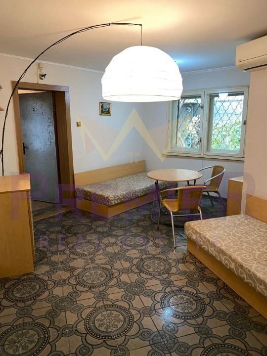 1-стаен в Варна-Лятно кино Тракия площ 45 цена 450