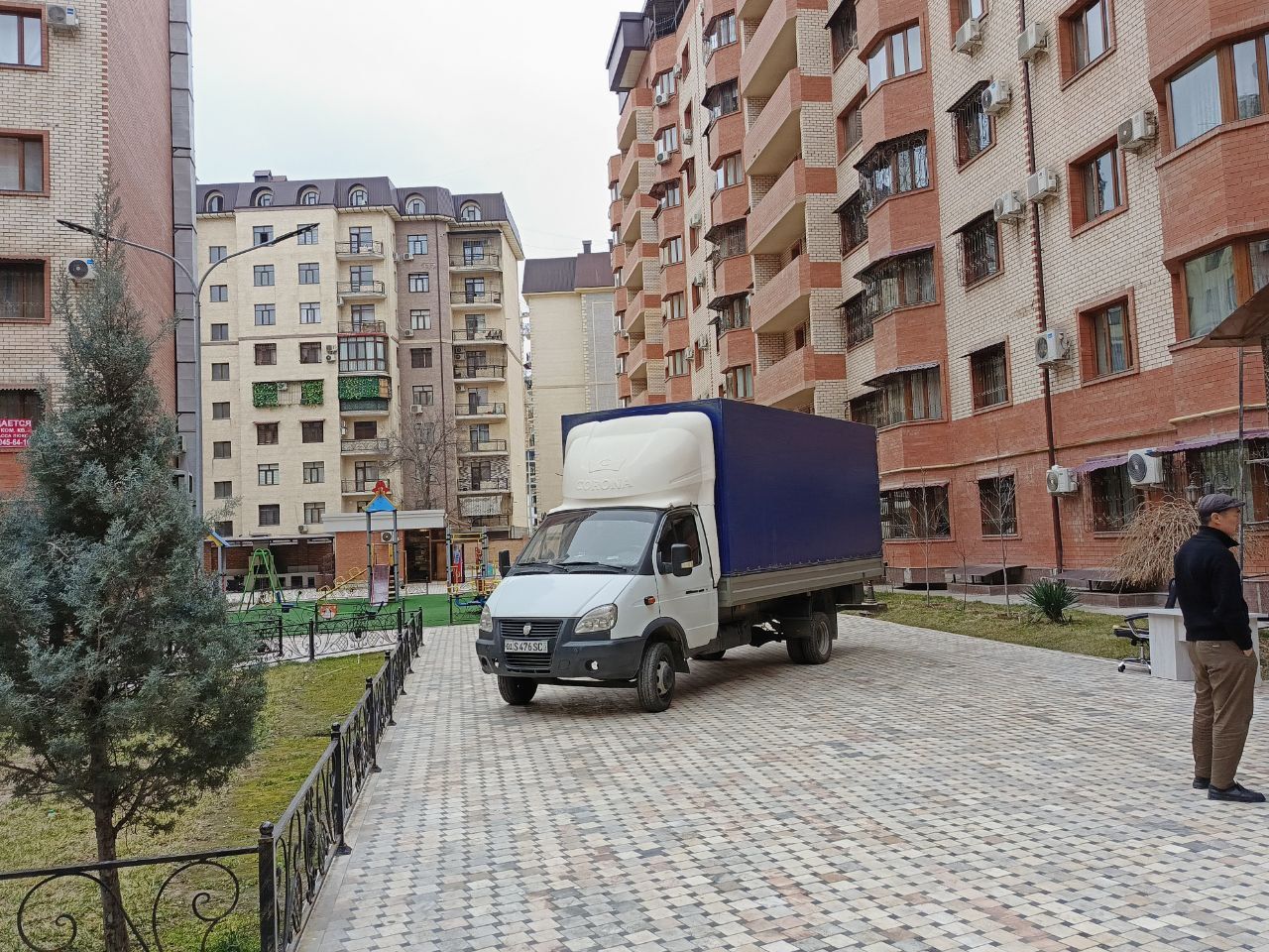 Перевозка Разборка зборка вещеи Переезд Доставка