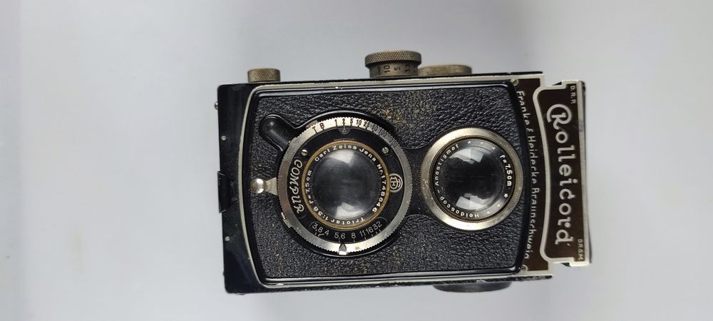 Aparat foto vintage Rolleicord, de colecție.