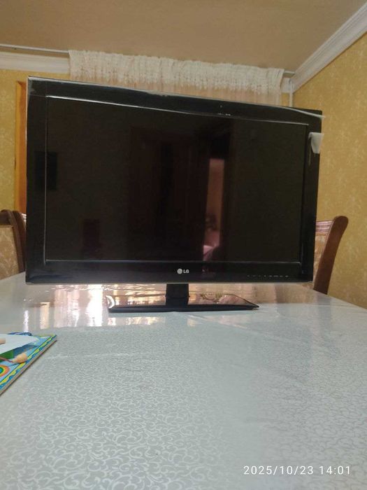 3D Телевизор LG 32LM3400 — сделан в Корее, отличное состояние!