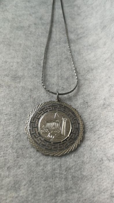 Старинно сребърно колие с две лица - тема Антична Гърция