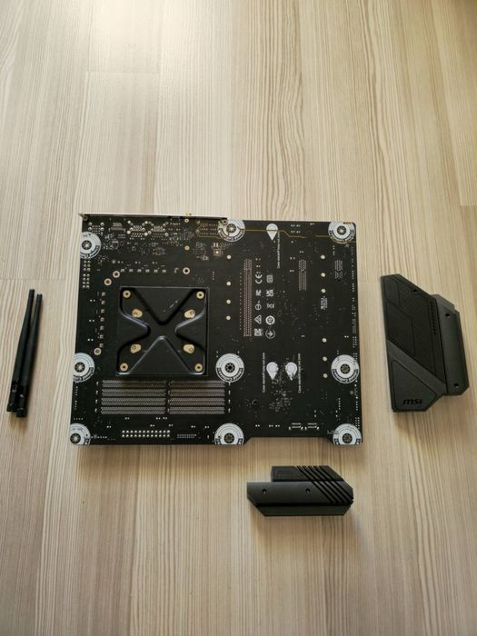 Процесор Intel Core i5-12600KF с  платка MSI MAG B660 TOMAHAWK DDR4