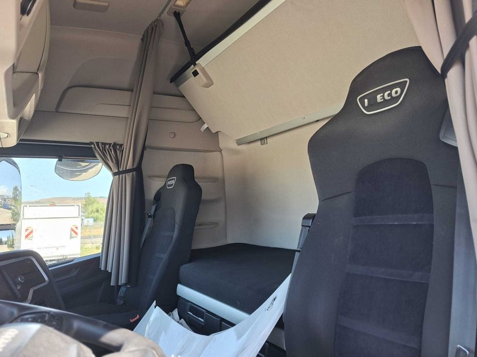 CAP Tractor  -Garantie  INTERNATIONALA 1 -MAX 3 ANI  -RATA 691 EURO