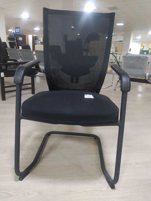 Стул на раме SATURN 300 P