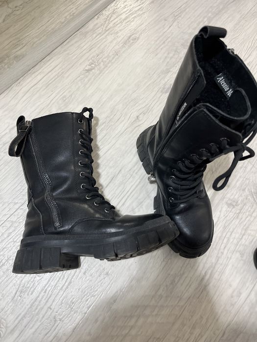 Детские зимние ботинки р.33, б/у в хорошем состоянии