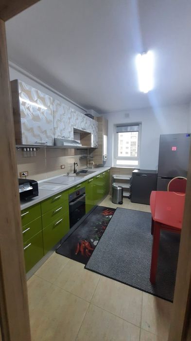 Brașov , Kasper Coresi Mall ,3 camere ,doua bai ,parcare