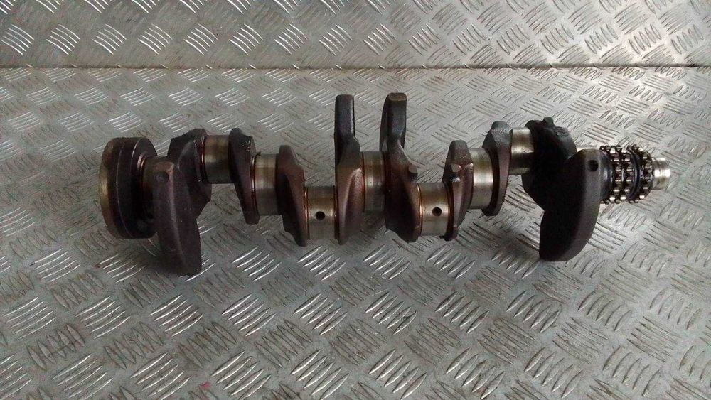 Колянов вал Mercedes C200K W203 2003г.