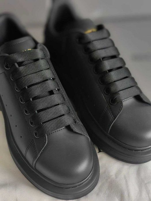 Обувки Alexander McQueen кецове сникърси маратонки