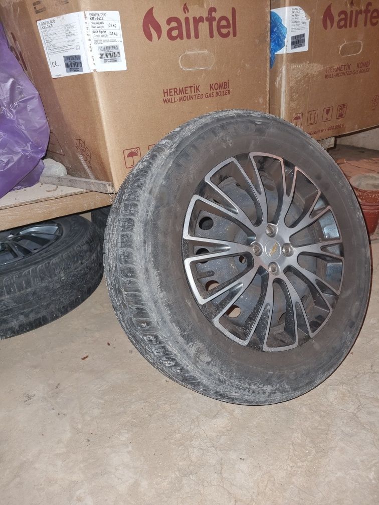 Kumho Solus 195/60/14 идеал