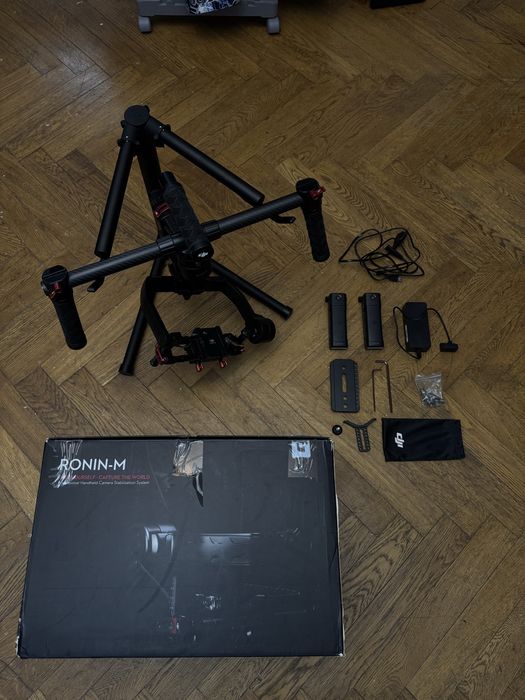 Gimbal / stabilizator video / foto DJI Ronin M