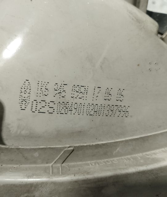 Lampa / Tripla stop stanga pe aripa 1K6 945 095N Volkswagen VW Golf a