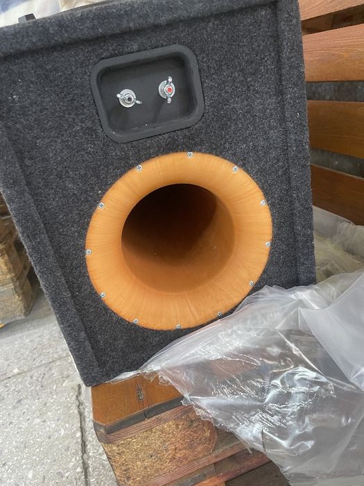 Почти новый сабвуфер pride