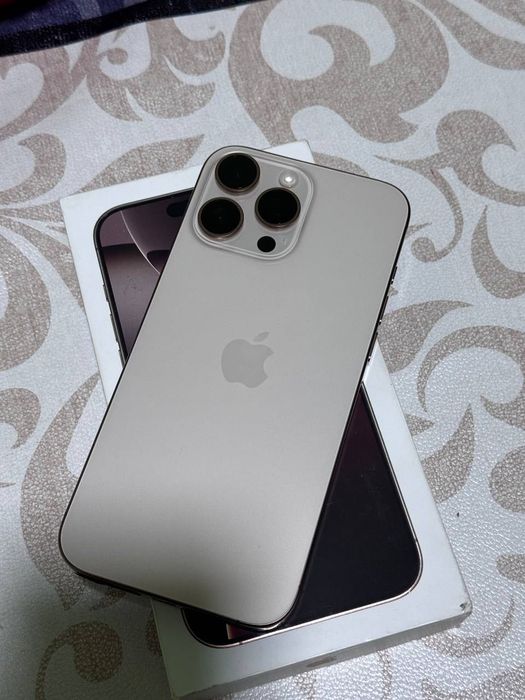 iPhone 16 Pro Max