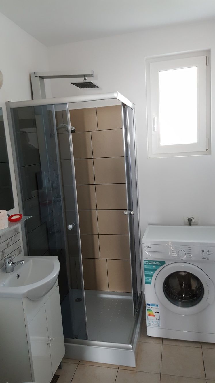 Închiriez apartament  2 camere   94817