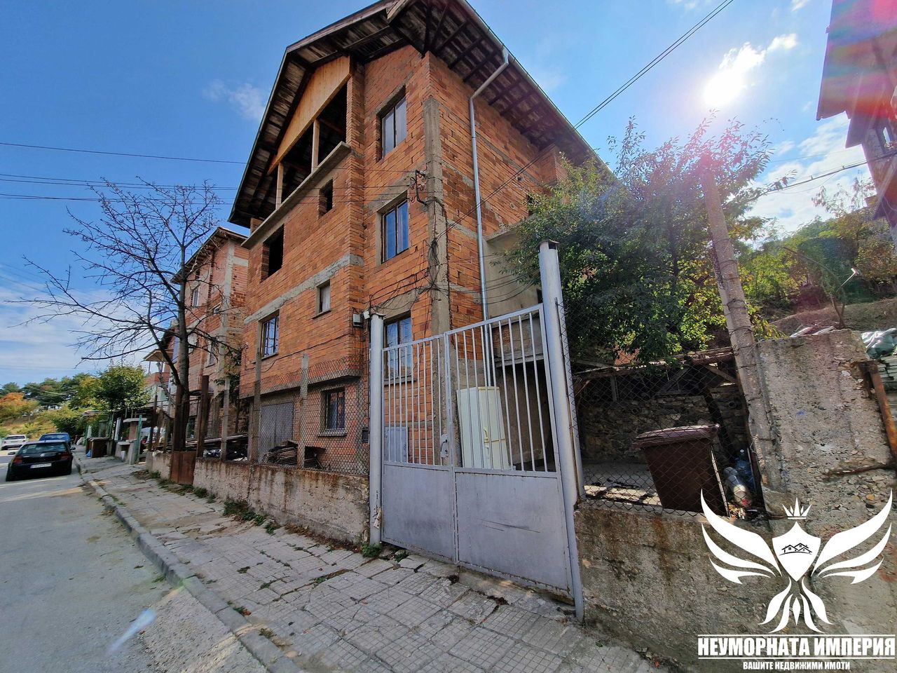Продава се Къща в Асеновград - 424 кв.м за 399 €/кв.м - Снимка #16