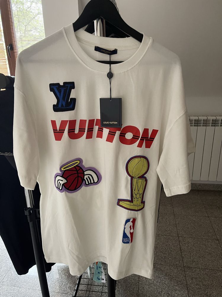 Тениски louis vuitton Balenciaga Burberry Gucci DG