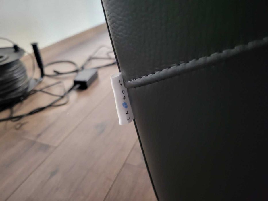 Черен кожен фотьойл с ръчен релакс механизъм La-z-boy