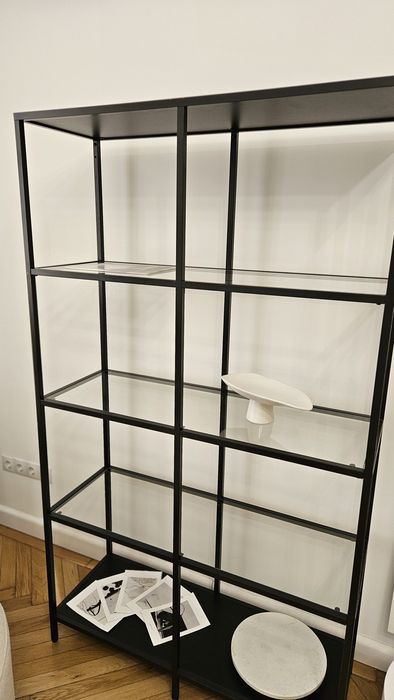 Etajera Ikea metalica neagra cu sticla