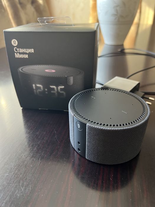 Умная колонка Яндекс станция мини Алиса YNDX-00020