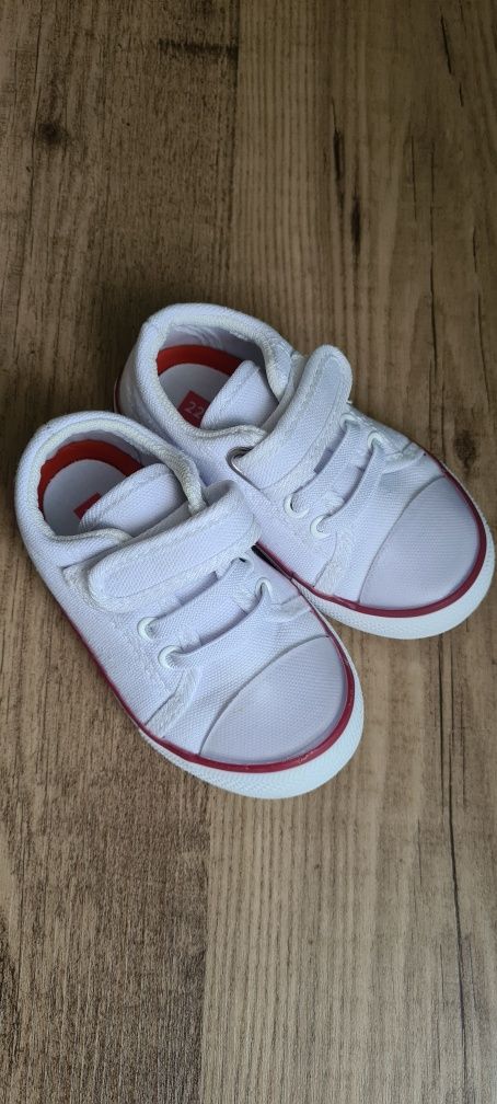 Adidași bebe băiețel fetita unisex albi Coccodrillo mărime 22