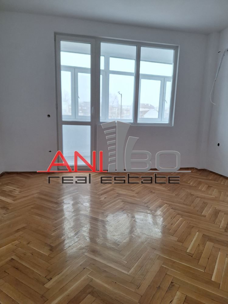 4-стаен в Варна-Лятно кино Тракия площ 140 цена 234900 €