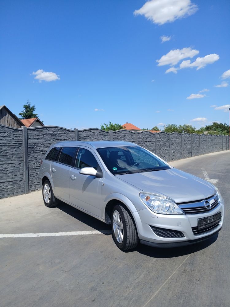 Vând Opel Astra H 1.4 Benzina 2009 Combi