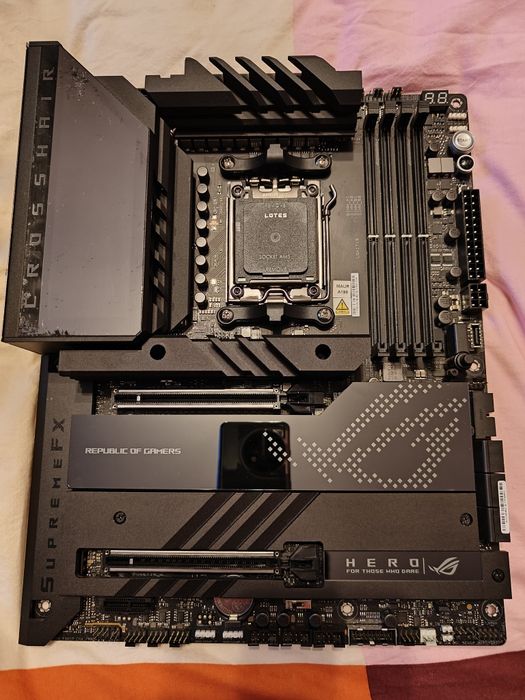 Kit AMD CPU Ryzen 9950X3D + MB X670E Asus Crosshair Hero ganatie emag