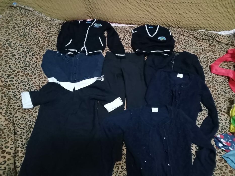 Жилетка школьная и разная форма