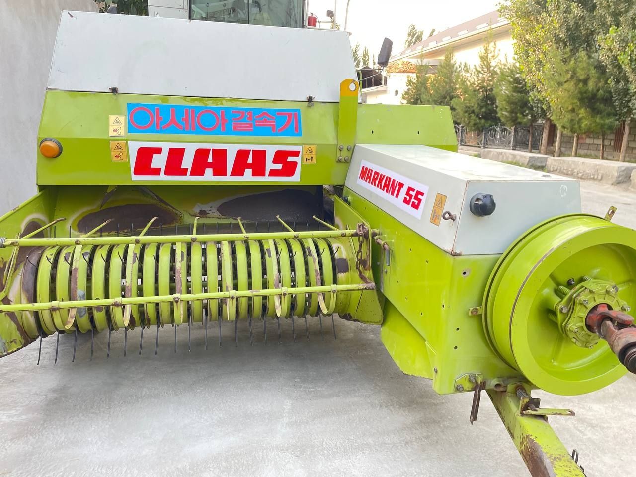 Claas markant 55