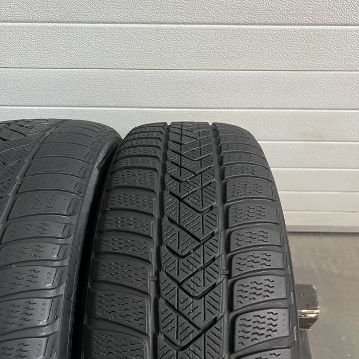 2 Anvelope iarna 225 55 17 Pirelli Runflat DOT 2021