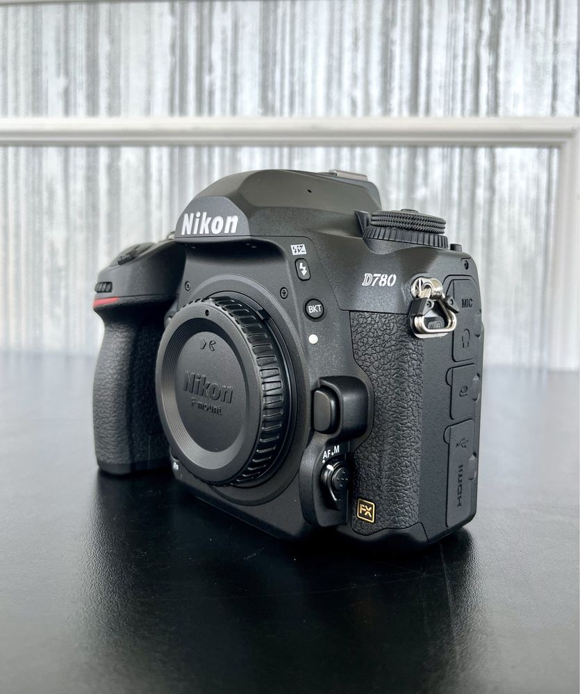 Aparat Foto DSLR Nikon D780, 24.5 mp, FX Body - Nou!