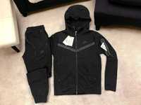 Trening Nike TECH Black / Set Complet