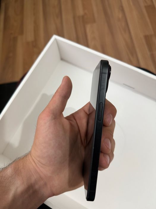 Iphone 15 - като нов