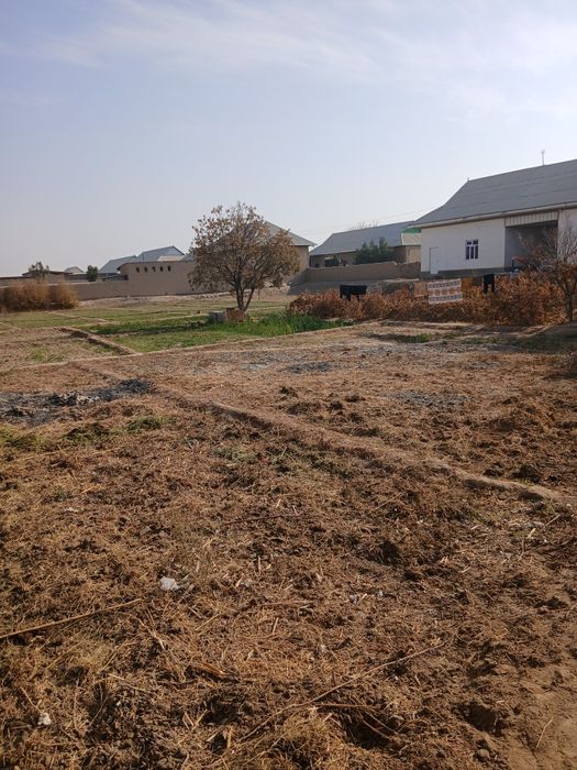 Uy sotiladi 100 000$