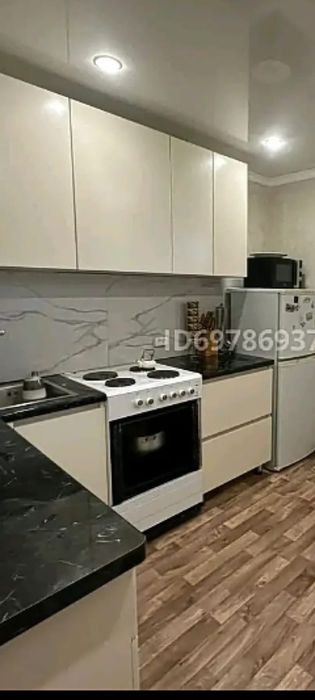 Продам Электро плиту