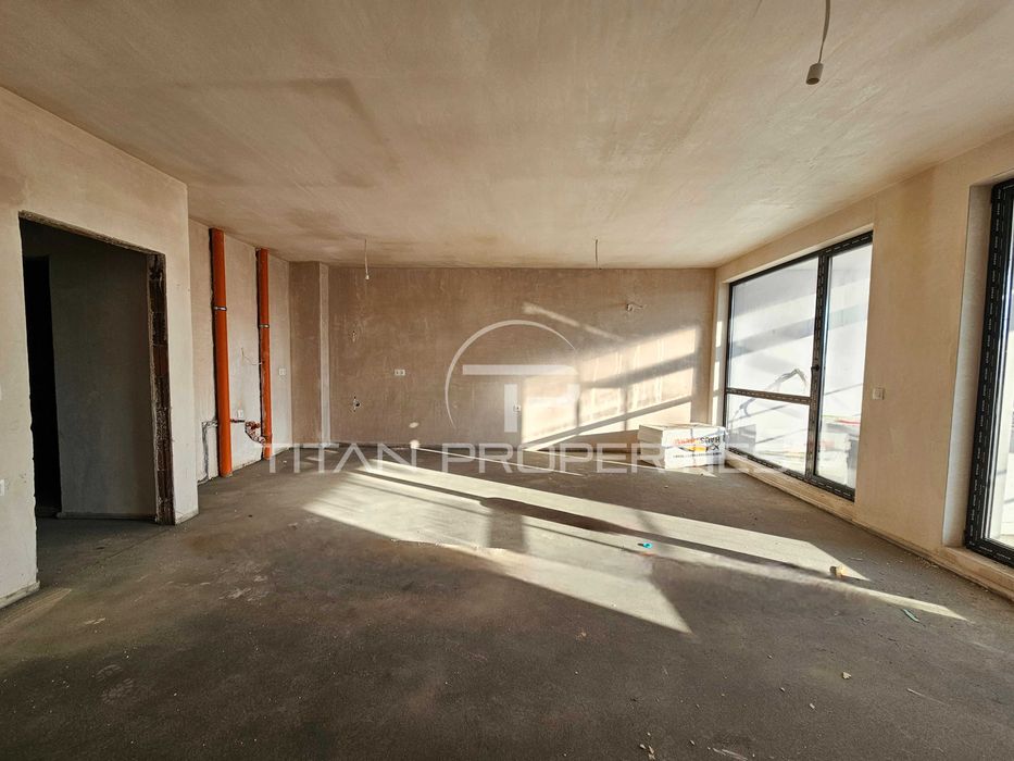 Продава се Тристаен апартамент в Пловдив, Остромила - 150 кв.м за 1256 €/кв.м - Снимка #2