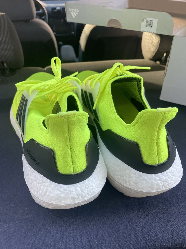 Adidas ultraboost 22 neon green