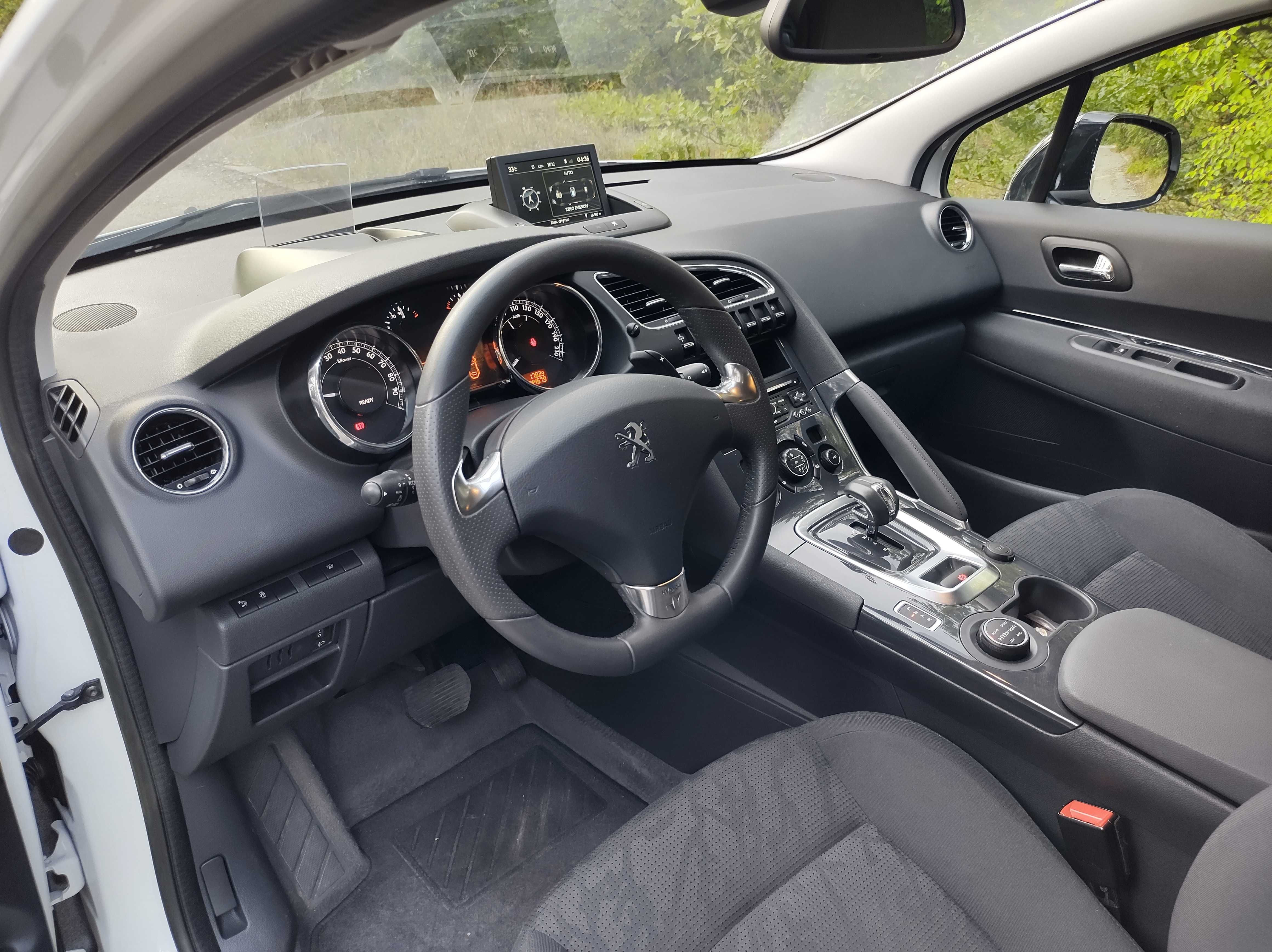 Peugeot 3008 HYBRID 4