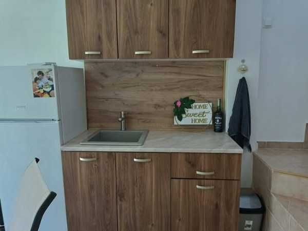 Продава се Къща в с. Равадиново, Област Бургас - 100 кв.м за 1950 €/кв.м - Снимка #2