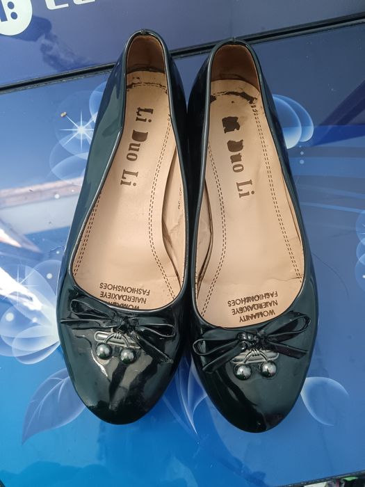 Maktab Qizlari uchun tufli