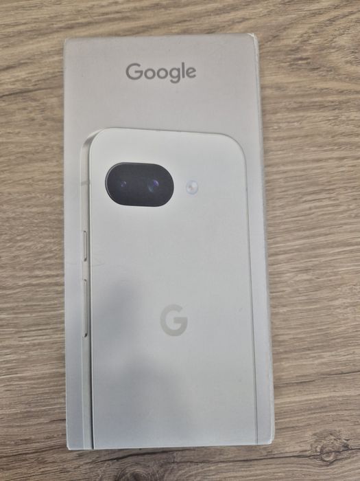 Google pixel 8 și google pixel 9a