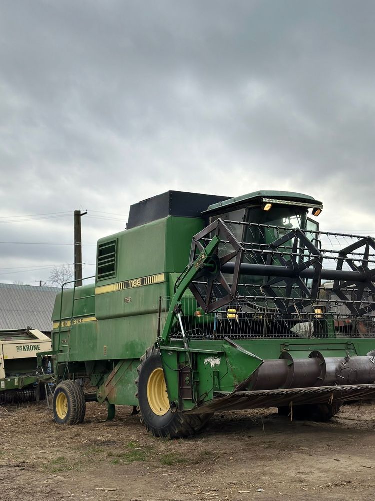 Combina John Deere 1188