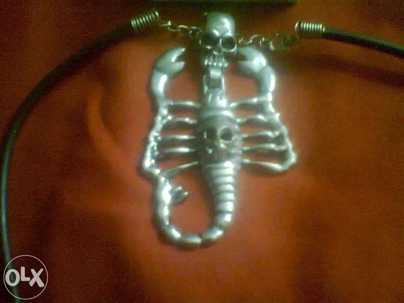 Черепи - метални